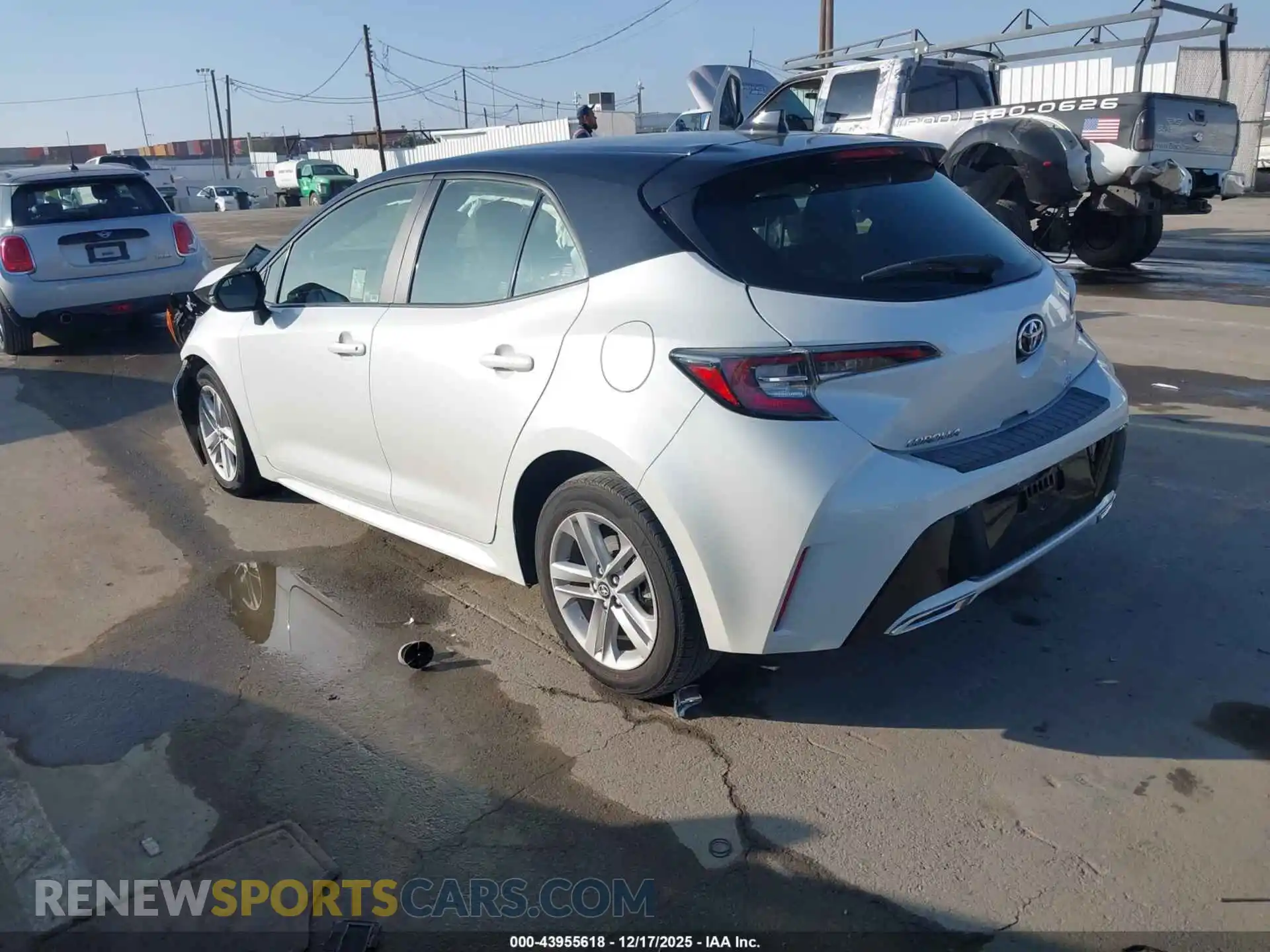 3 Photograph of a damaged car JTND4MBE4M3130563 TOYOTA COROLLA 2021