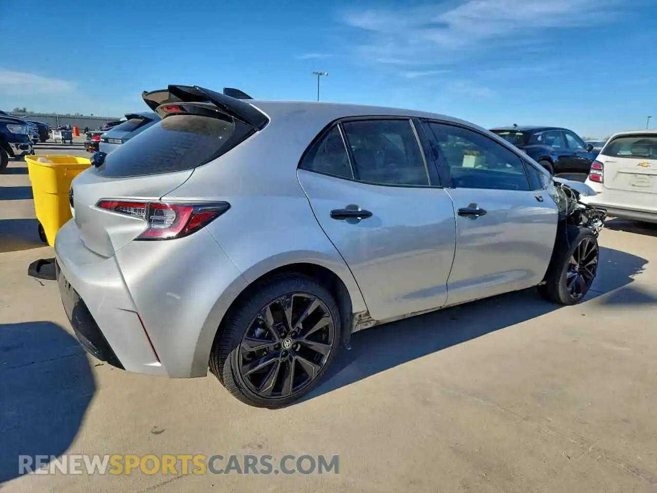 3 Photograph of a damaged car JTND4MBE5M3123959 TOYOTA COROLLA 2021