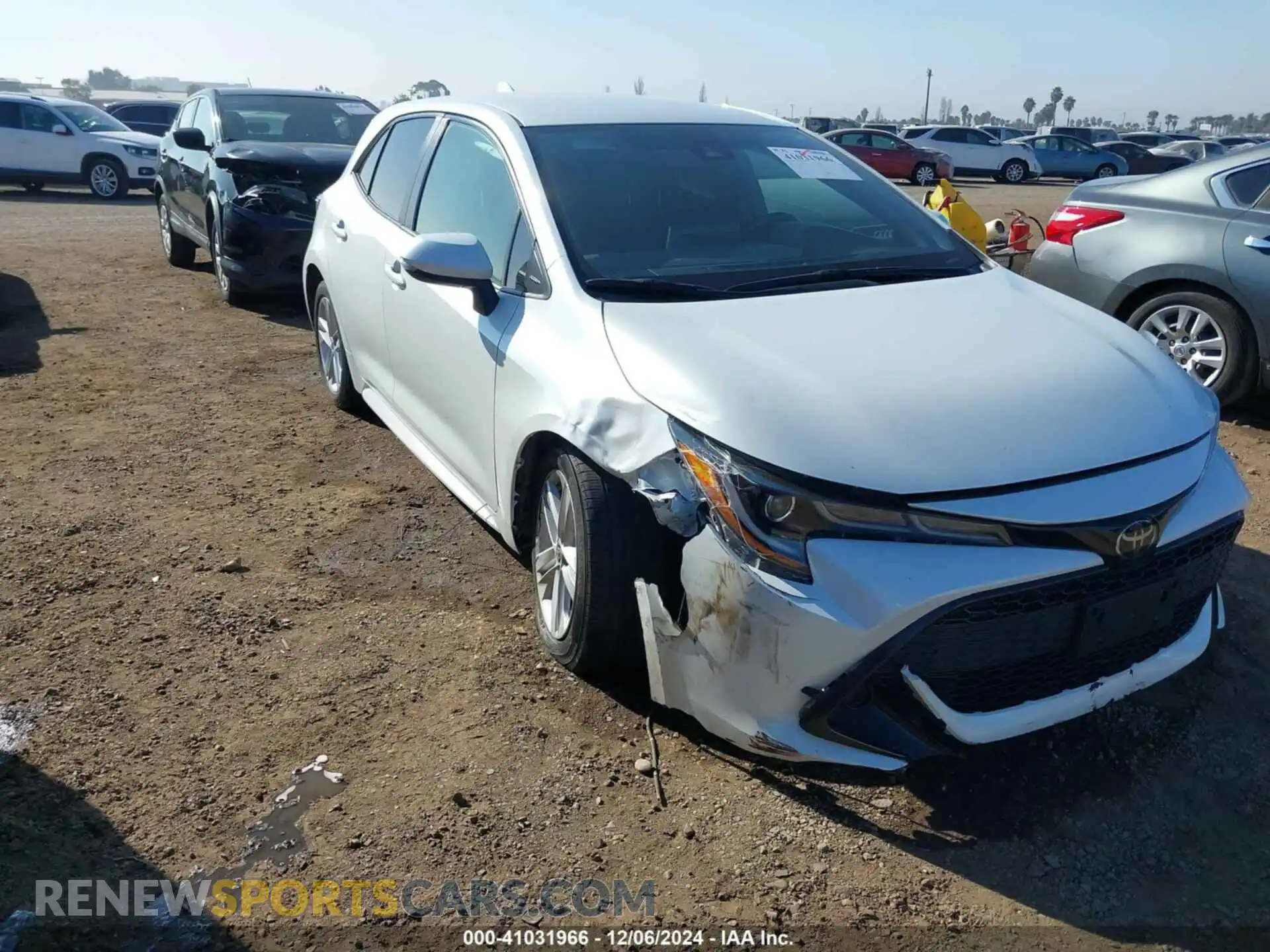 1 Photograph of a damaged car JTND4MBE8M3137113 TOYOTA COROLLA 2021