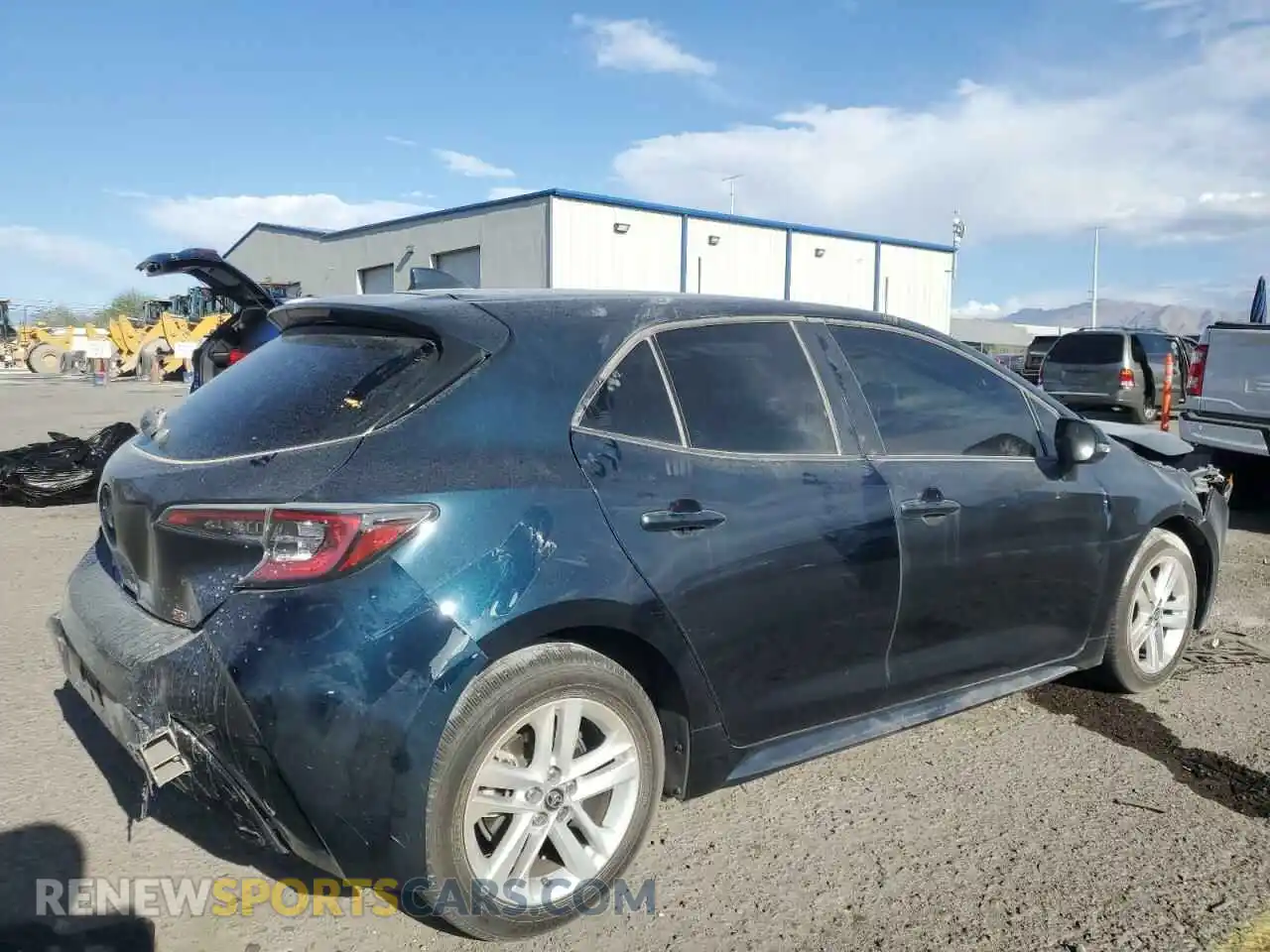 3 Photograph of a damaged car JTND4MBEXM3128722 TOYOTA COROLLA 2021