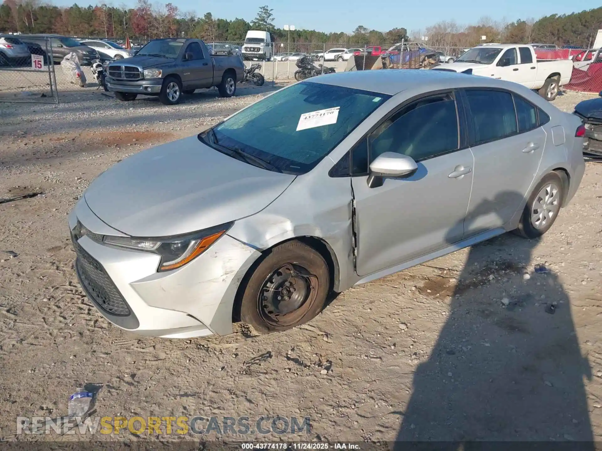 2 Photograph of a damaged car 5YFDPMAE1NP290812 TOYOTA COROLLA 2022