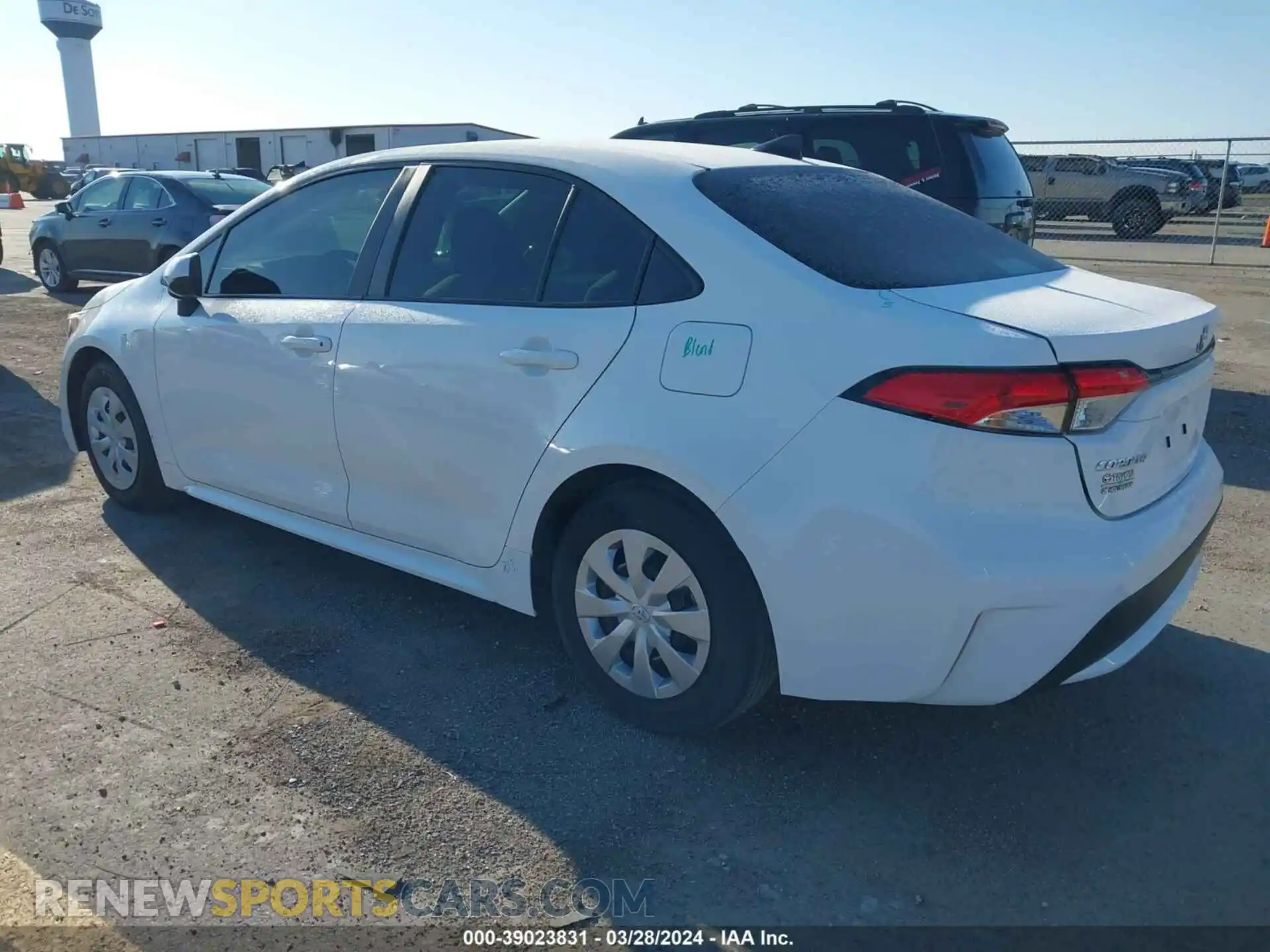 3 Photograph of a damaged car 5YFDPMAE3NP368832 TOYOTA COROLLA 2022