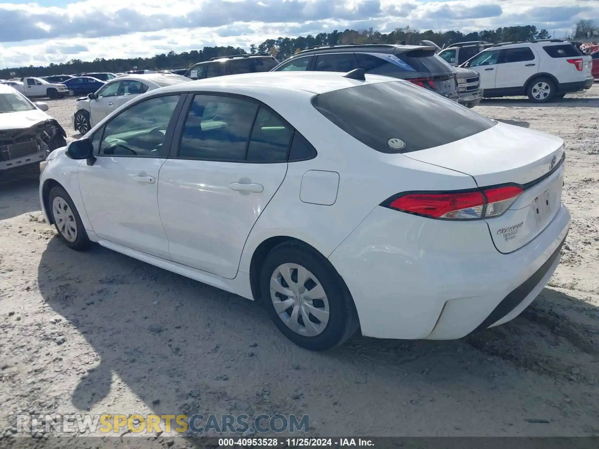 3 Photograph of a damaged car 5YFDPMAE4NP280078 TOYOTA COROLLA 2022
