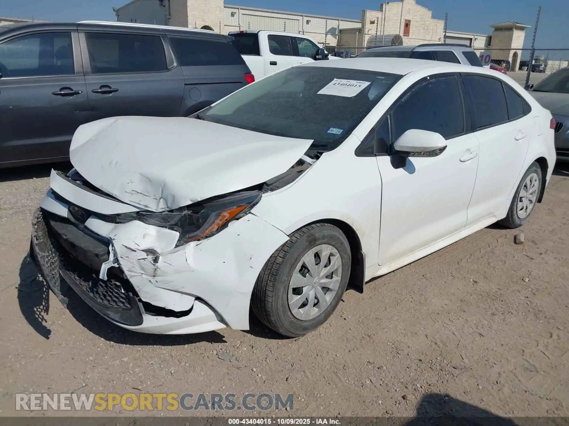 2 Photograph of a damaged car 5YFDPMAE4NP346869 TOYOTA COROLLA 2022