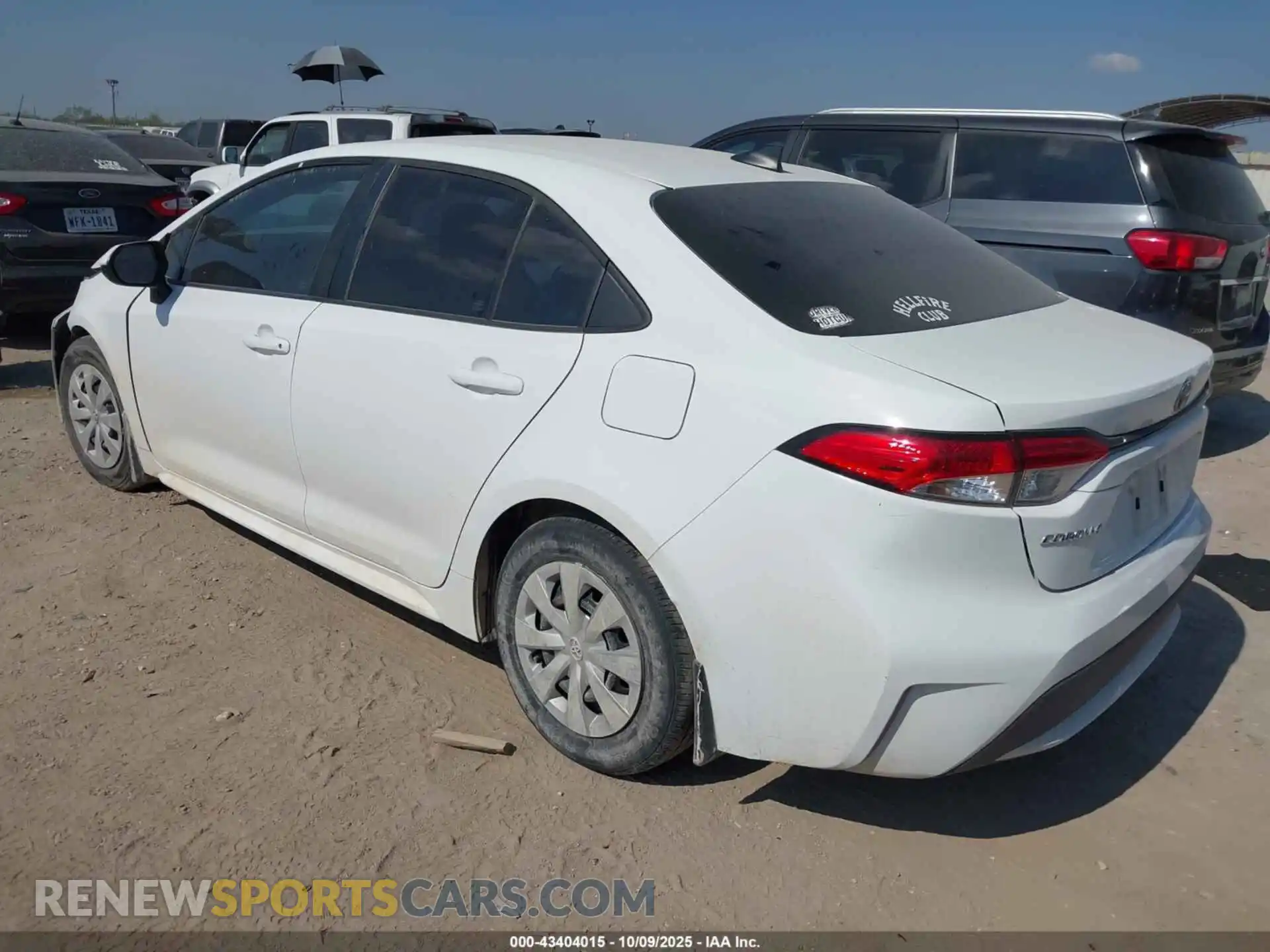 3 Photograph of a damaged car 5YFDPMAE4NP346869 TOYOTA COROLLA 2022