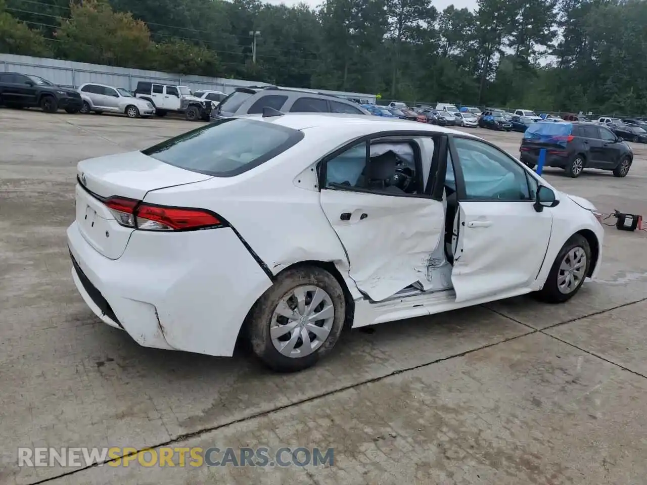 3 Photograph of a damaged car 5YFDPMAE8NP280133 TOYOTA COROLLA 2022