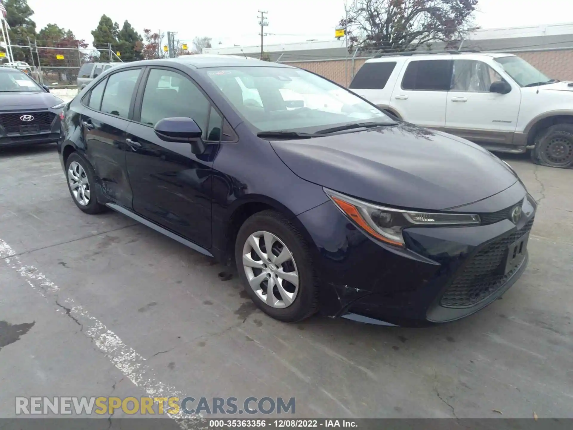 1 Photograph of a damaged car 5YFEPMAE1NP281144 TOYOTA COROLLA 2022
