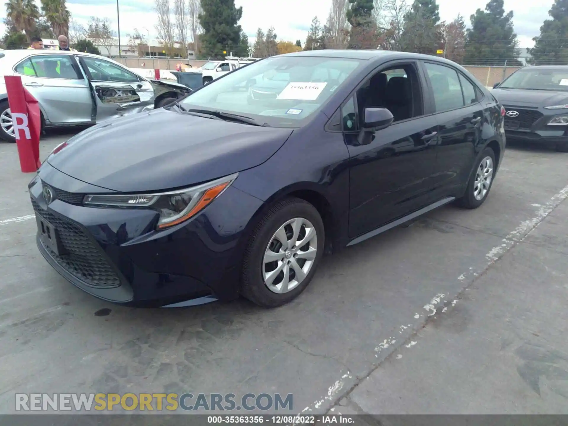 2 Photograph of a damaged car 5YFEPMAE1NP281144 TOYOTA COROLLA 2022