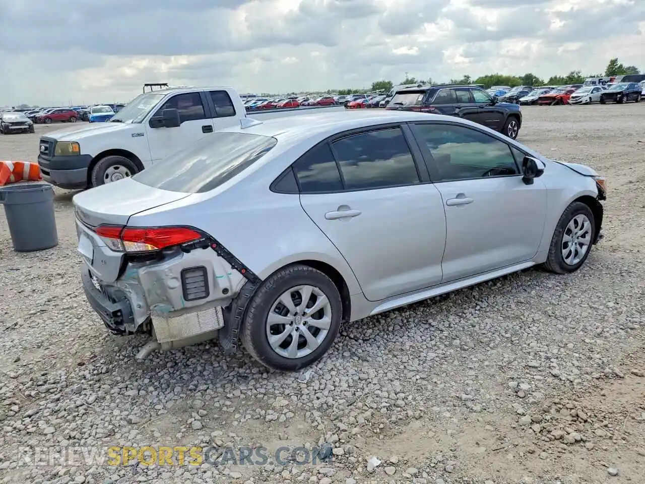 3 Photograph of a damaged car 5YFEPMAE1NP293746 TOYOTA COROLLA 2022