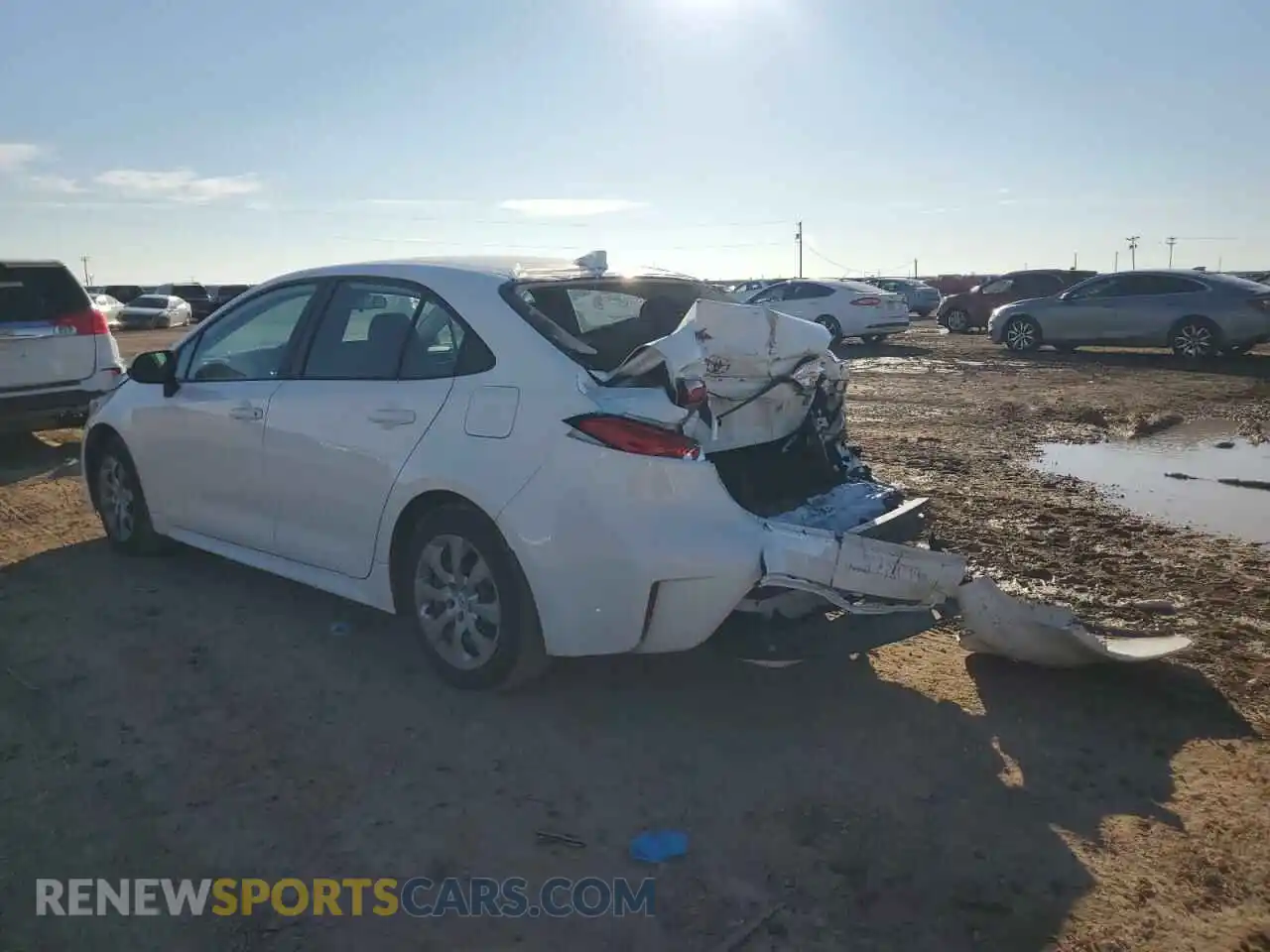 2 Photograph of a damaged car 5YFEPMAE1NP324896 TOYOTA COROLLA 2022