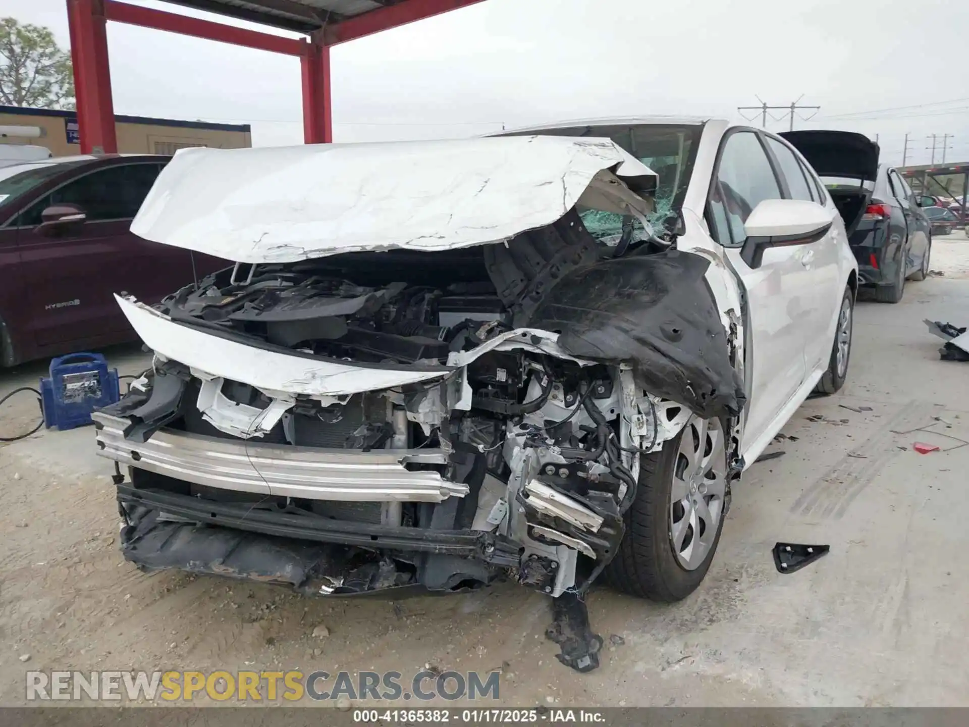 2 Photograph of a damaged car 5YFEPMAE1NP328656 TOYOTA COROLLA 2022
