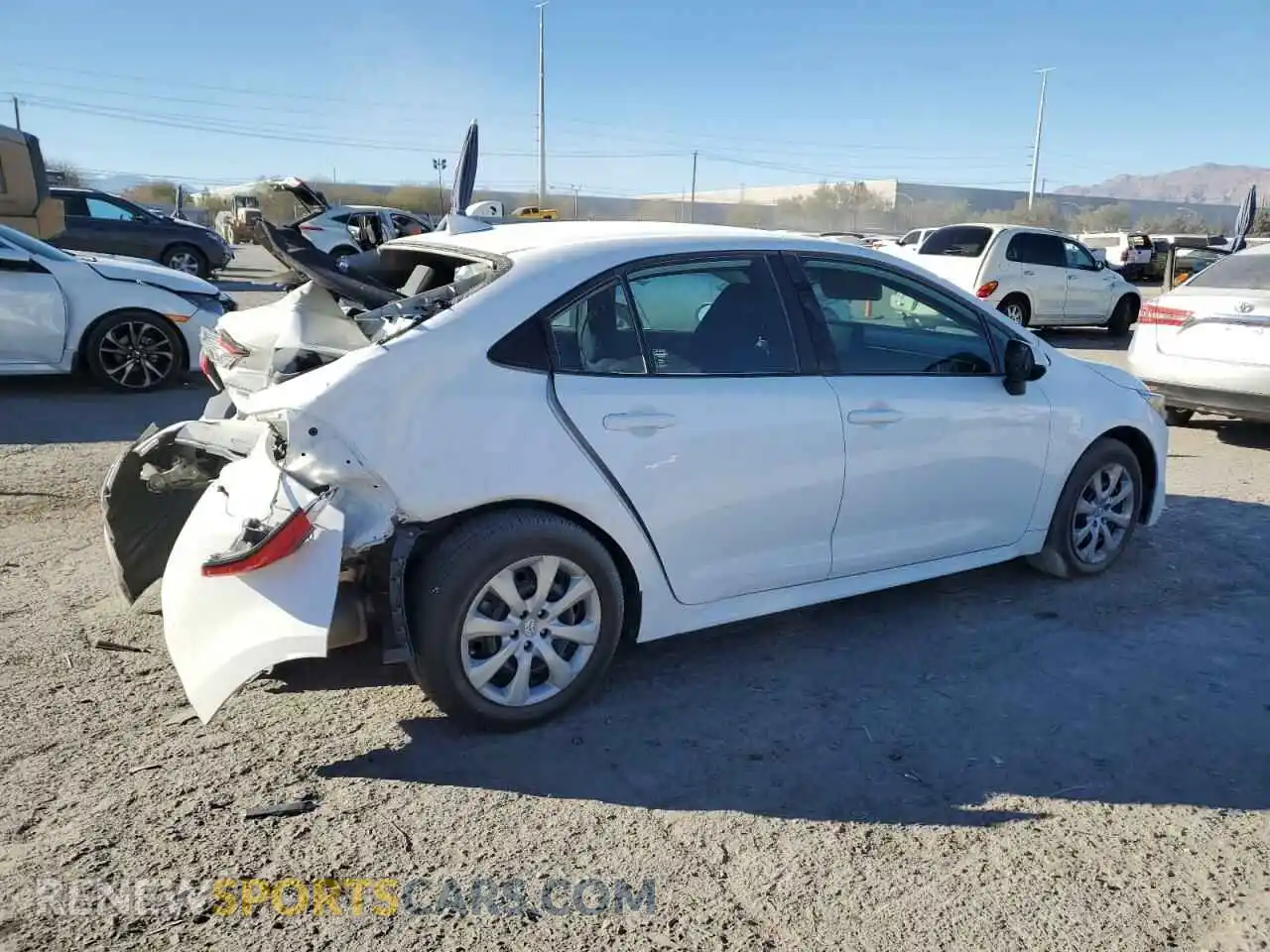 3 Photograph of a damaged car 5YFEPMAE2NP286644 TOYOTA COROLLA 2022