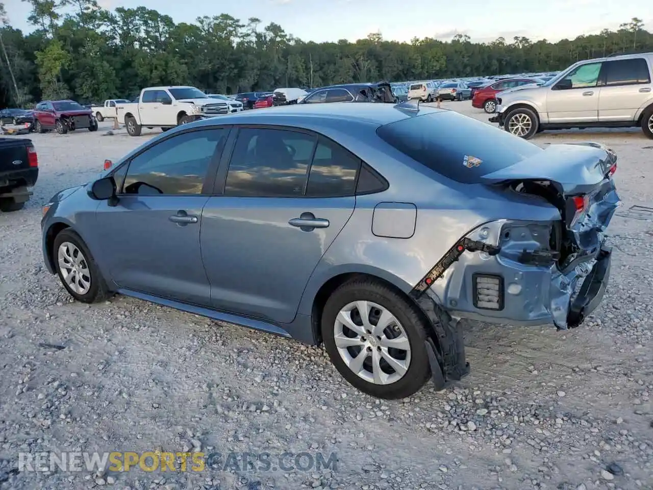 2 Photograph of a damaged car 5YFEPMAE2NP290127 TOYOTA COROLLA 2022