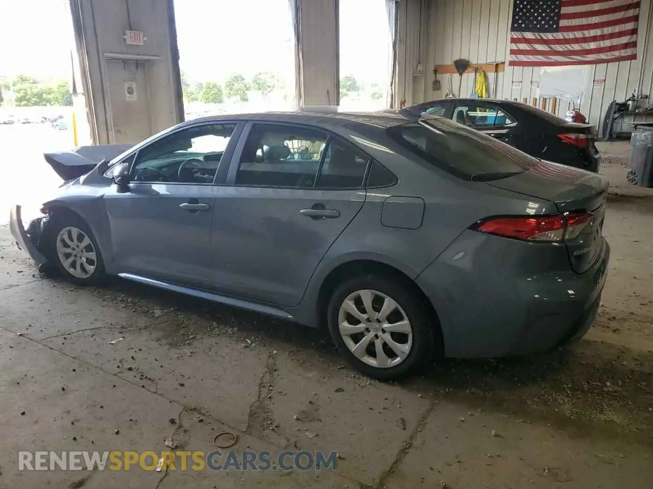 2 Photograph of a damaged car 5YFEPMAE2NP292766 TOYOTA COROLLA 2022