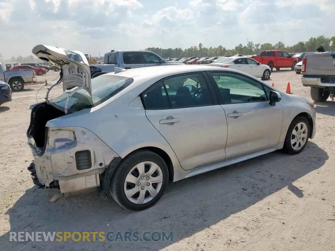 3 fotografías del automóvil dañado 5YFEPMAE2NP299376 TOYOTA COROLLA 2022