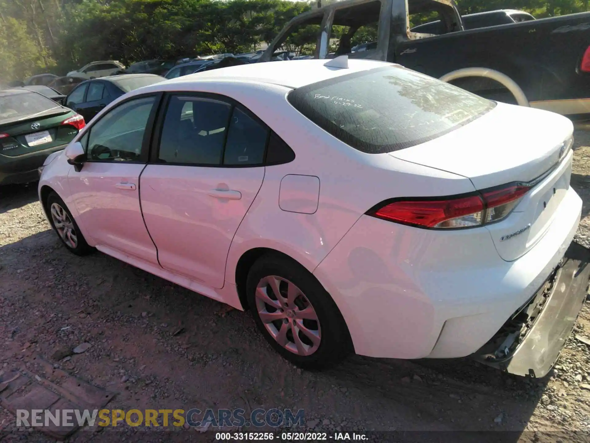 3 Photograph of a damaged car 5YFEPMAE2NP306472 TOYOTA COROLLA 2022