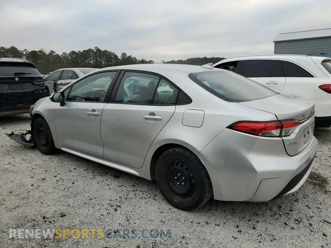 2 Photograph of a damaged car 5YFEPMAE2NP307914 TOYOTA COROLLA 2022