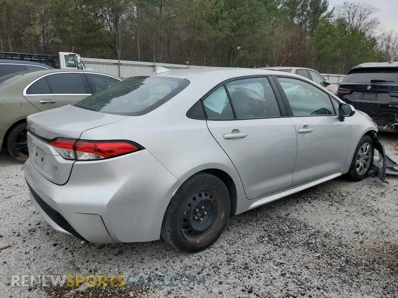 3 Photograph of a damaged car 5YFEPMAE2NP307914 TOYOTA COROLLA 2022