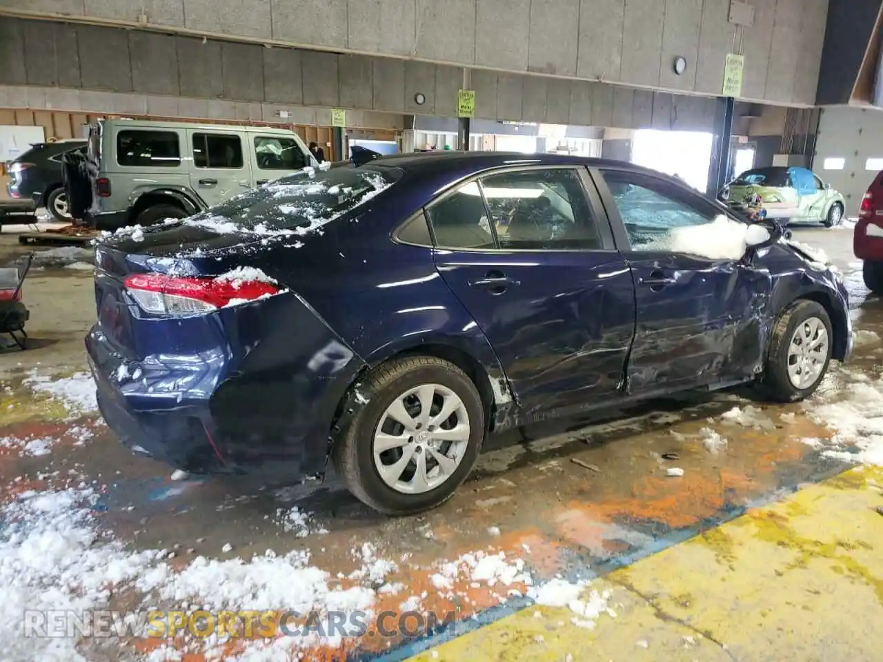 3 Photograph of a damaged car 5YFEPMAE2NP309923 TOYOTA COROLLA 2022