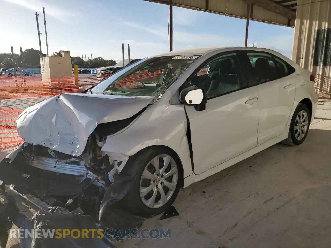 1 Photograph of a damaged car 5YFEPMAE2NP314202 TOYOTA COROLLA 2022