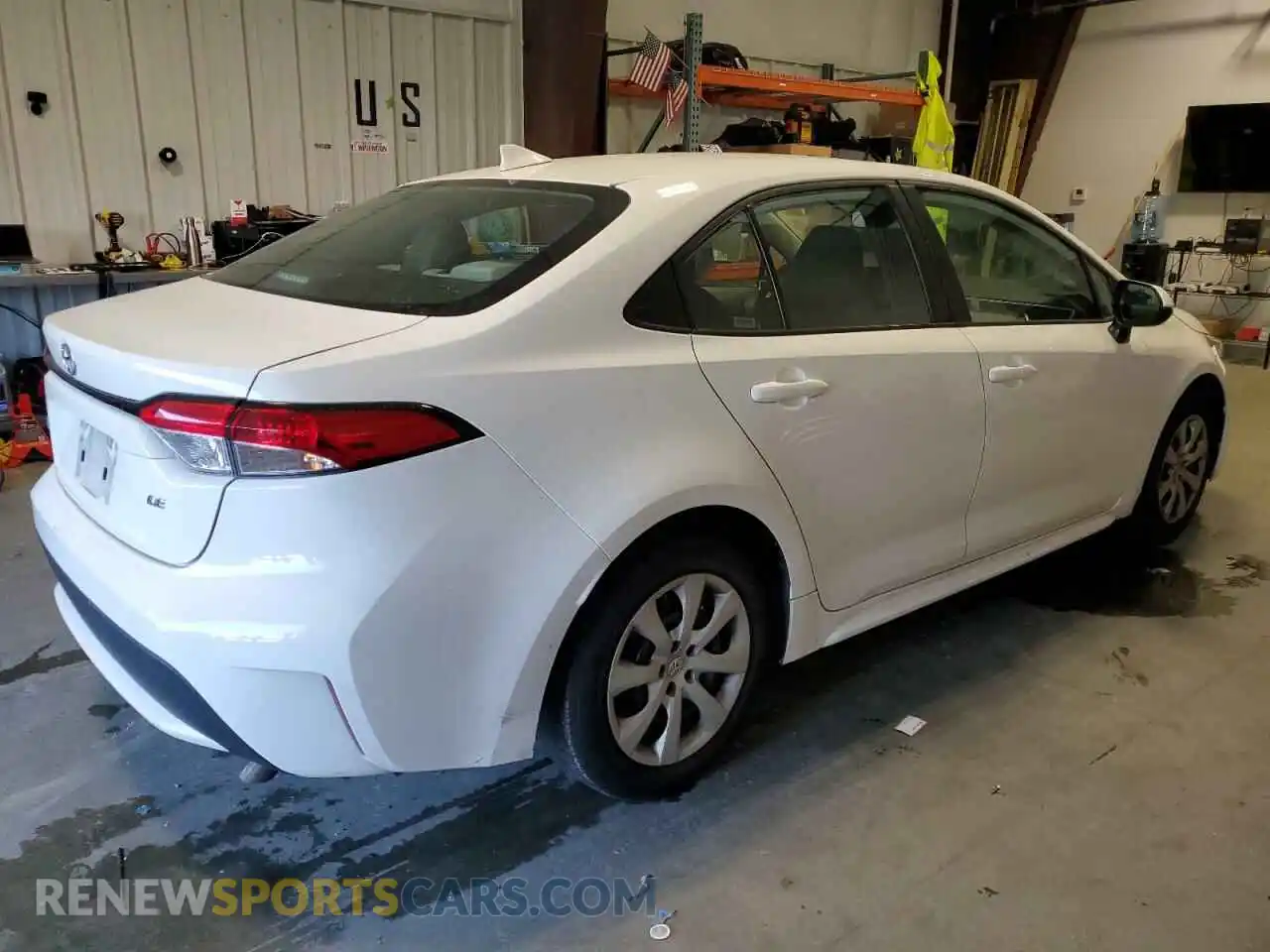 3 Photograph of a damaged car 5YFEPMAE2NP316919 TOYOTA COROLLA 2022