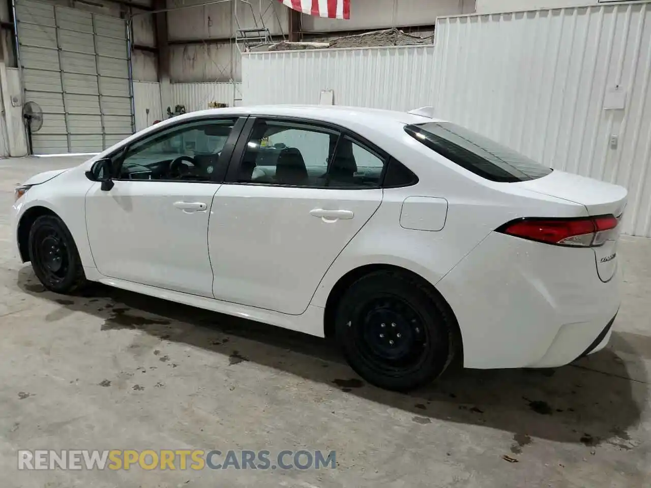 2 fotografías del automóvil dañado 5YFEPMAE2NP328570 TOYOTA COROLLA 2022