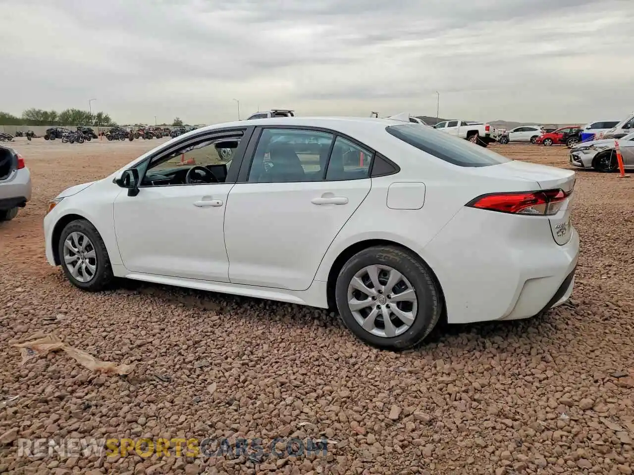 2 Photograph of a damaged car 5YFEPMAE2NP329895 TOYOTA COROLLA 2022