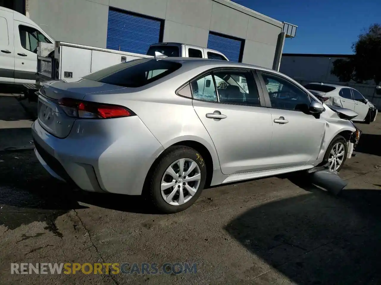 3 Photograph of a damaged car 5YFEPMAE2NP330285 TOYOTA COROLLA 2022