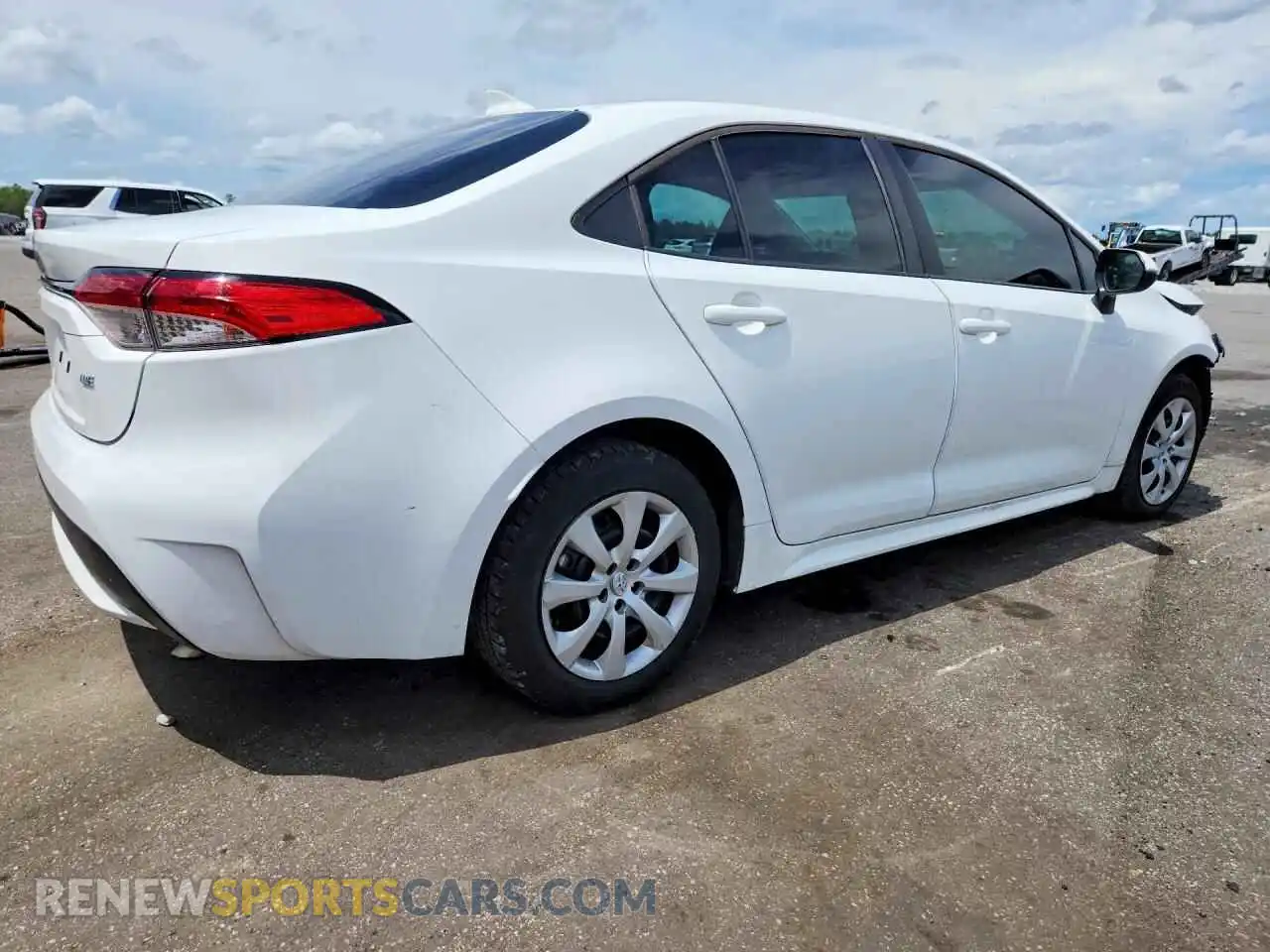 3 Photograph of a damaged car 5YFEPMAE2NP331128 TOYOTA COROLLA 2022