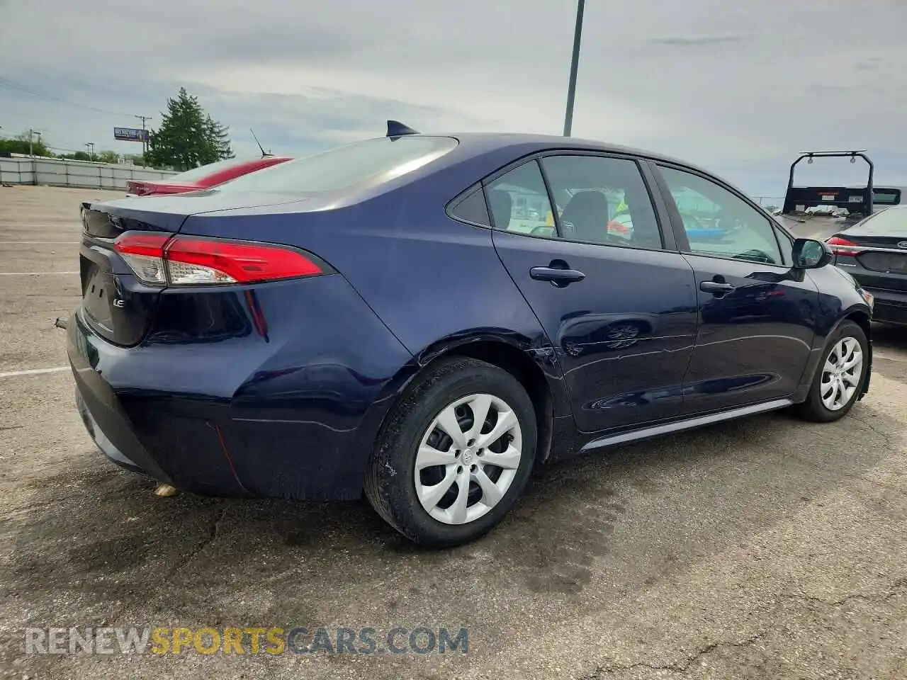 3 Photograph of a damaged car 5YFEPMAE2NP332473 TOYOTA COROLLA 2022