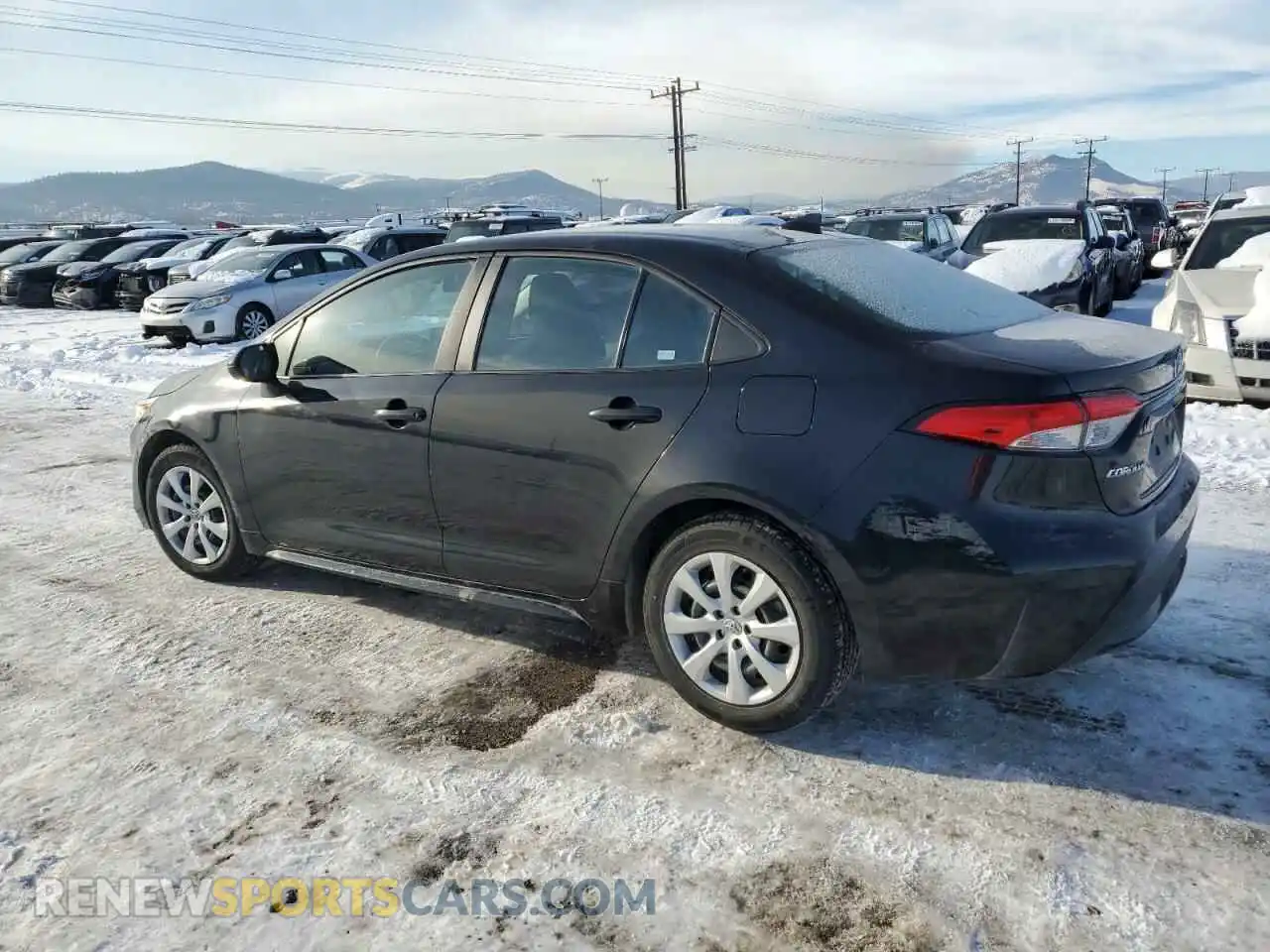 2 fotografías del automóvil dañado 5YFEPMAE2NP343022 TOYOTA COROLLA 2022