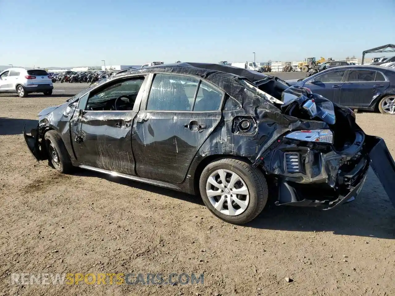 2 Photograph of a damaged car 5YFEPMAE2NP352349 TOYOTA COROLLA 2022