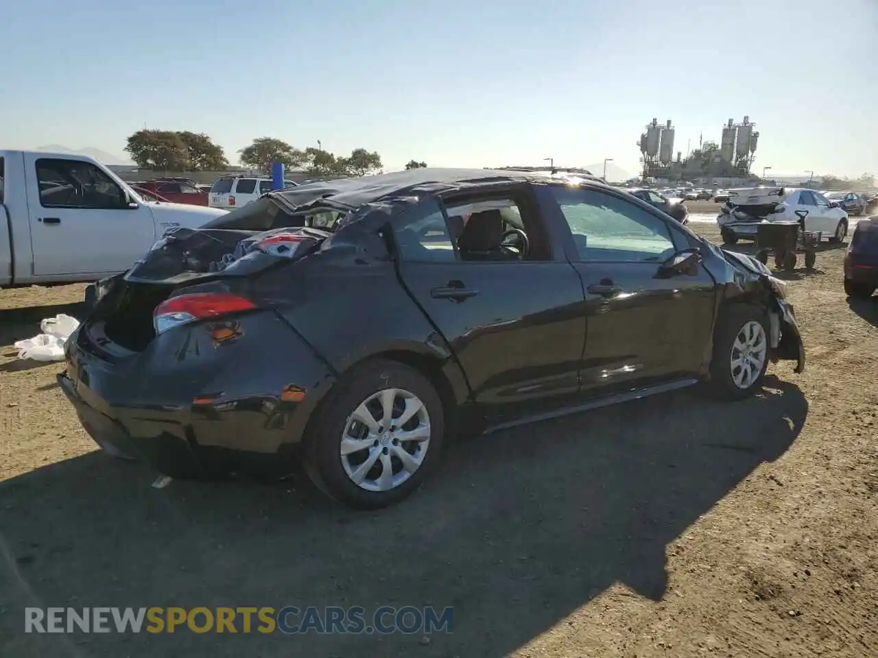 3 Photograph of a damaged car 5YFEPMAE2NP352349 TOYOTA COROLLA 2022