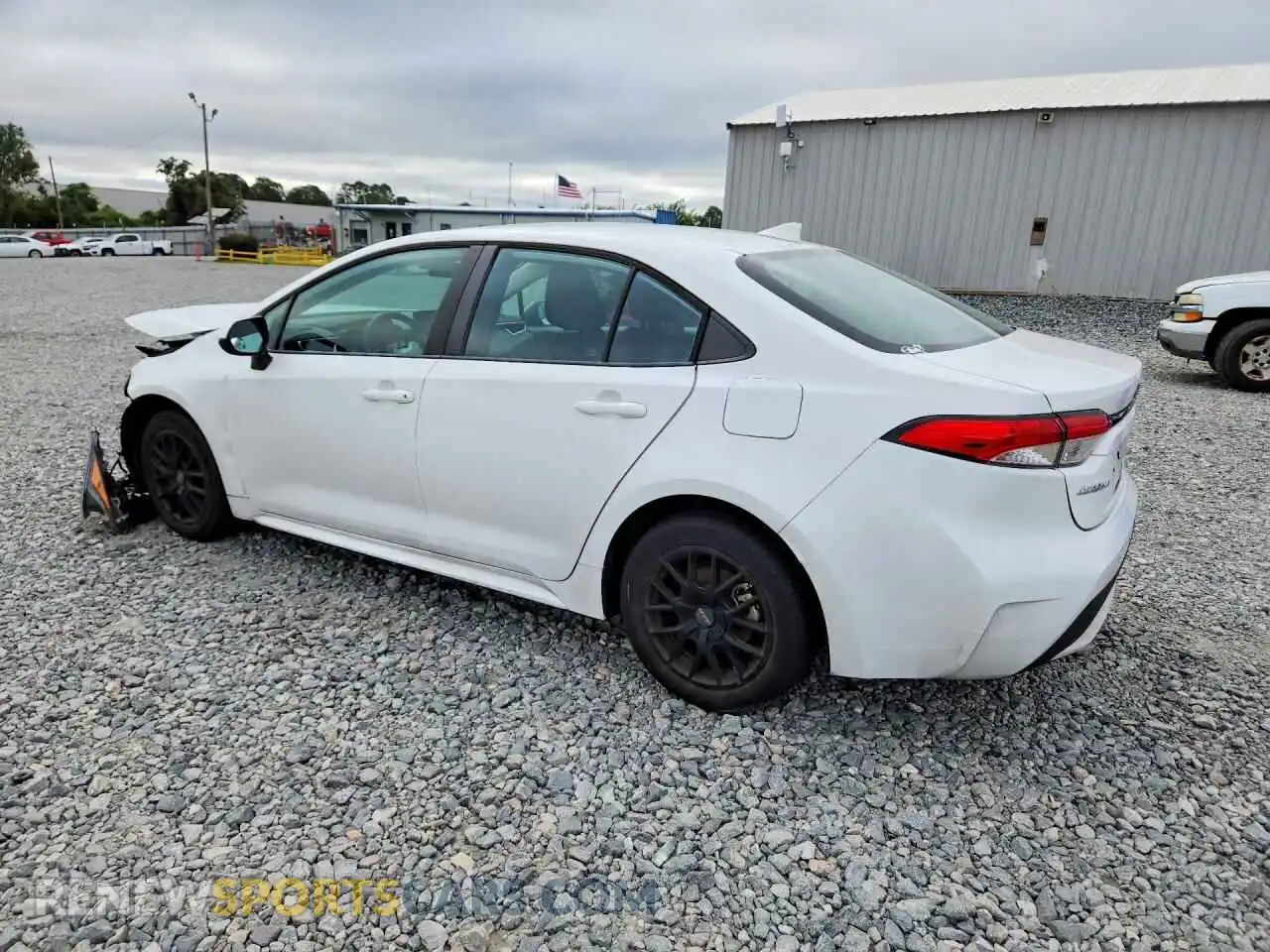 2 Photograph of a damaged car 5YFEPMAE2NP386968 TOYOTA COROLLA 2022