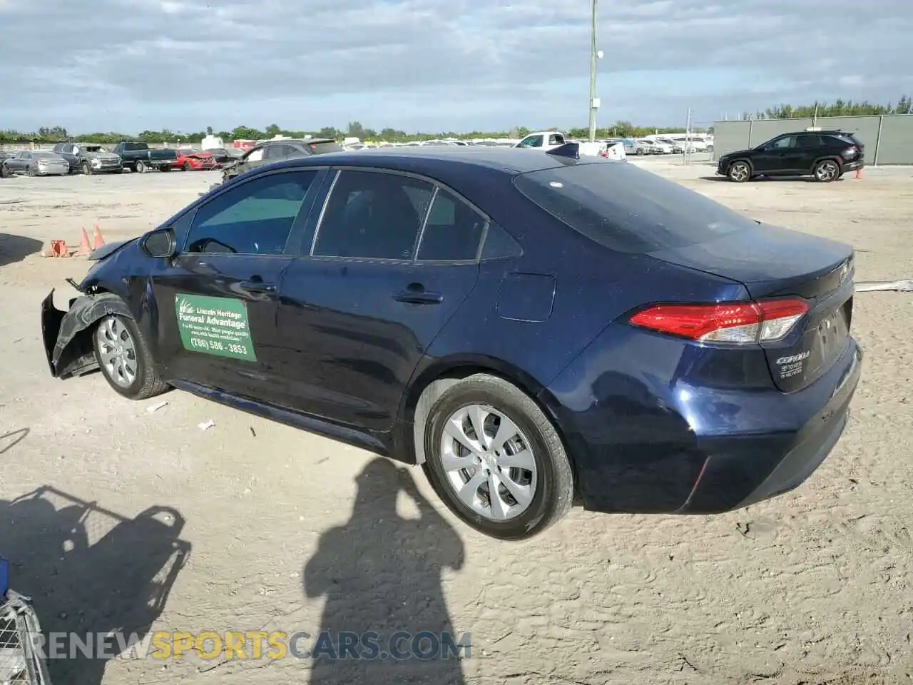 2 Photograph of a damaged car 5YFEPMAE3NP295255 TOYOTA COROLLA 2022