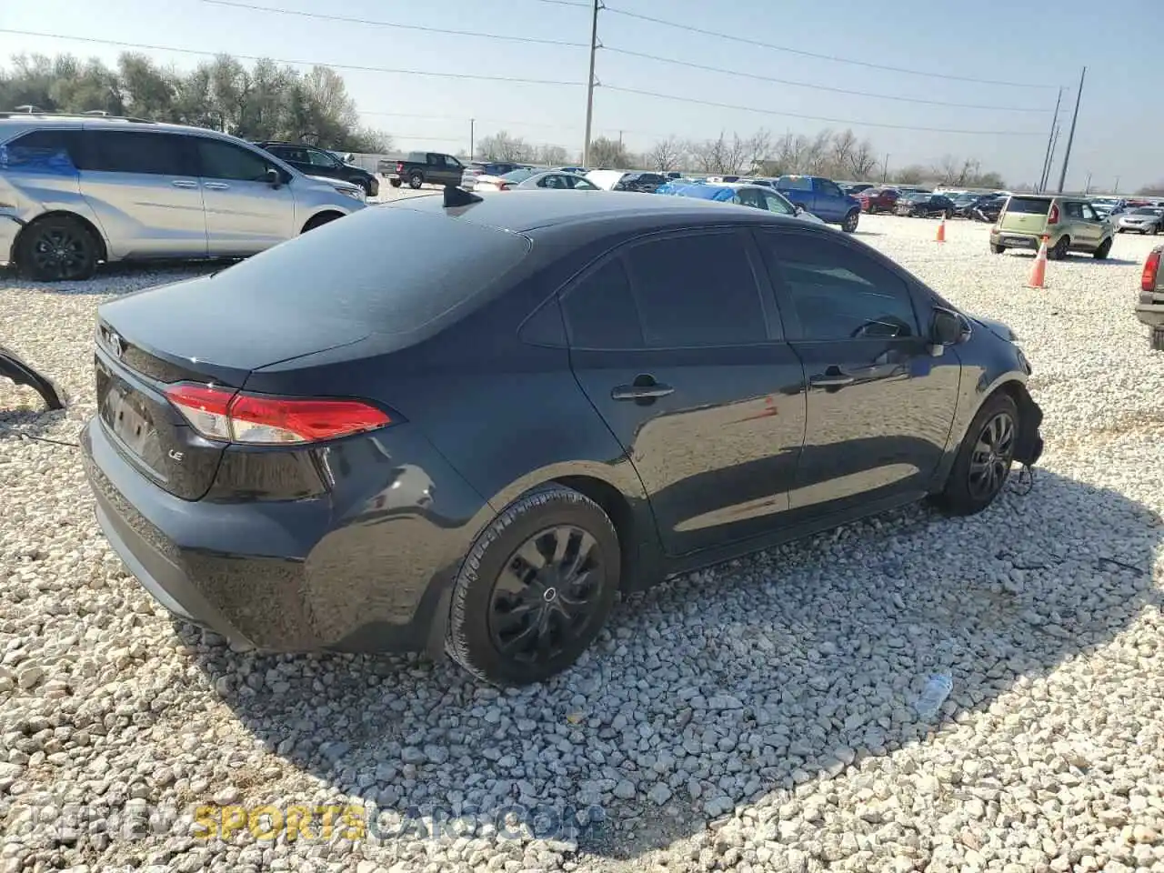 3 Photograph of a damaged car 5YFEPMAE3NP340324 TOYOTA COROLLA 2022