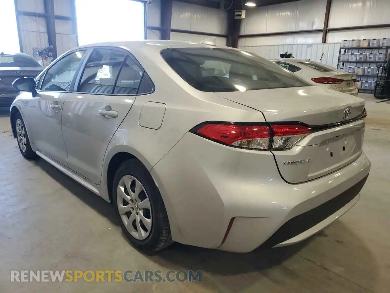 2 Photograph of a damaged car 5YFEPMAE3NP348245 TOYOTA COROLLA 2022