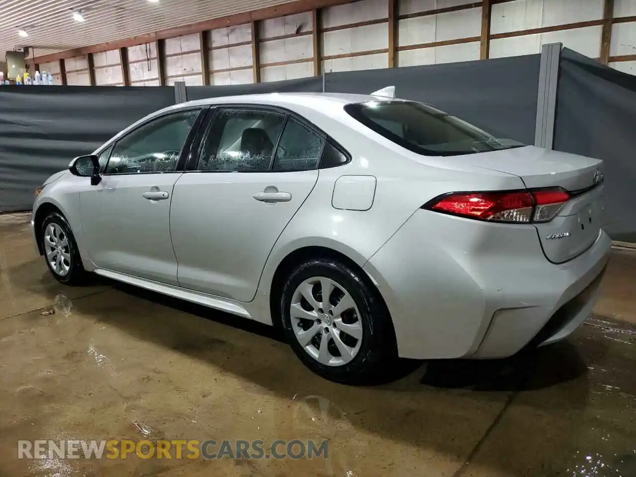 2 Photograph of a damaged car 5YFEPMAE3NP368351 TOYOTA COROLLA 2022