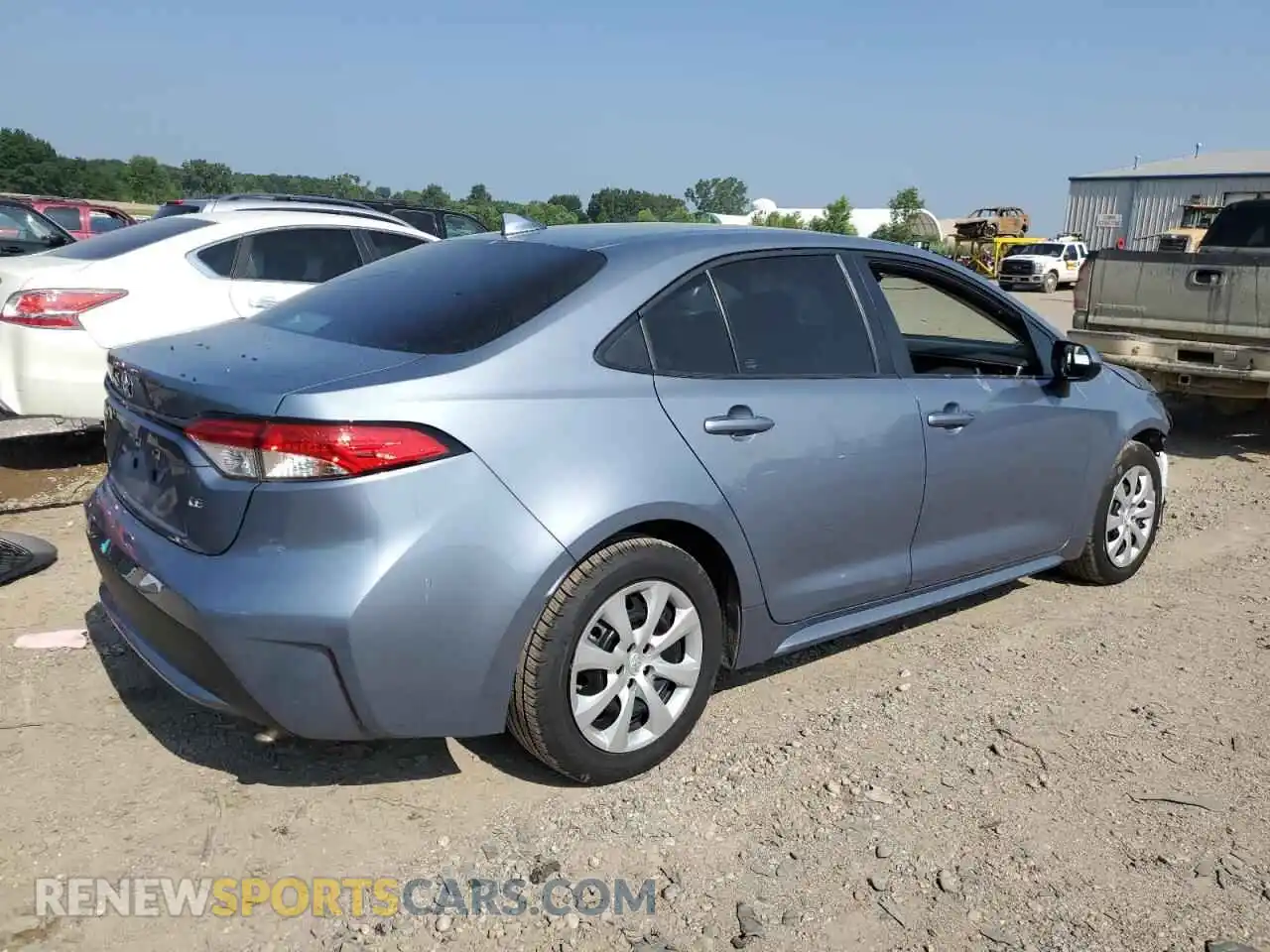 3 Photograph of a damaged car 5YFEPMAE3NP372299 TOYOTA COROLLA 2022