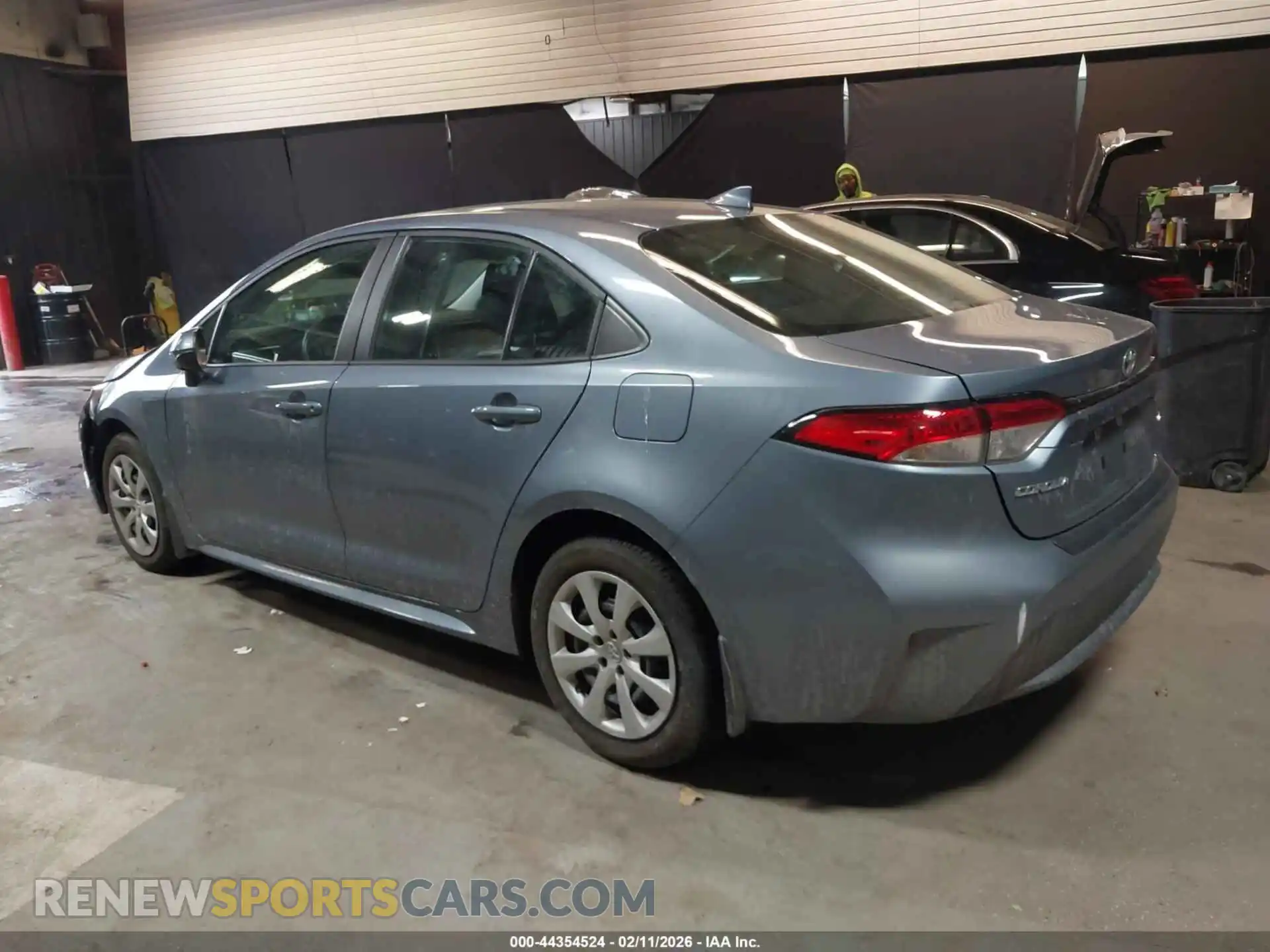 3 Photograph of a damaged car 5YFEPMAE3NP384338 TOYOTA COROLLA 2022
