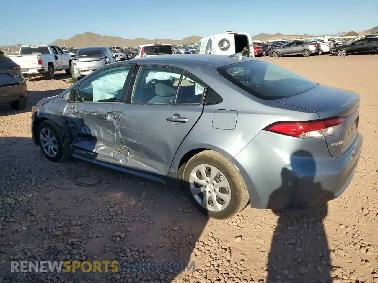 2 Photograph of a damaged car 5YFEPMAE4NP277587 TOYOTA COROLLA 2022