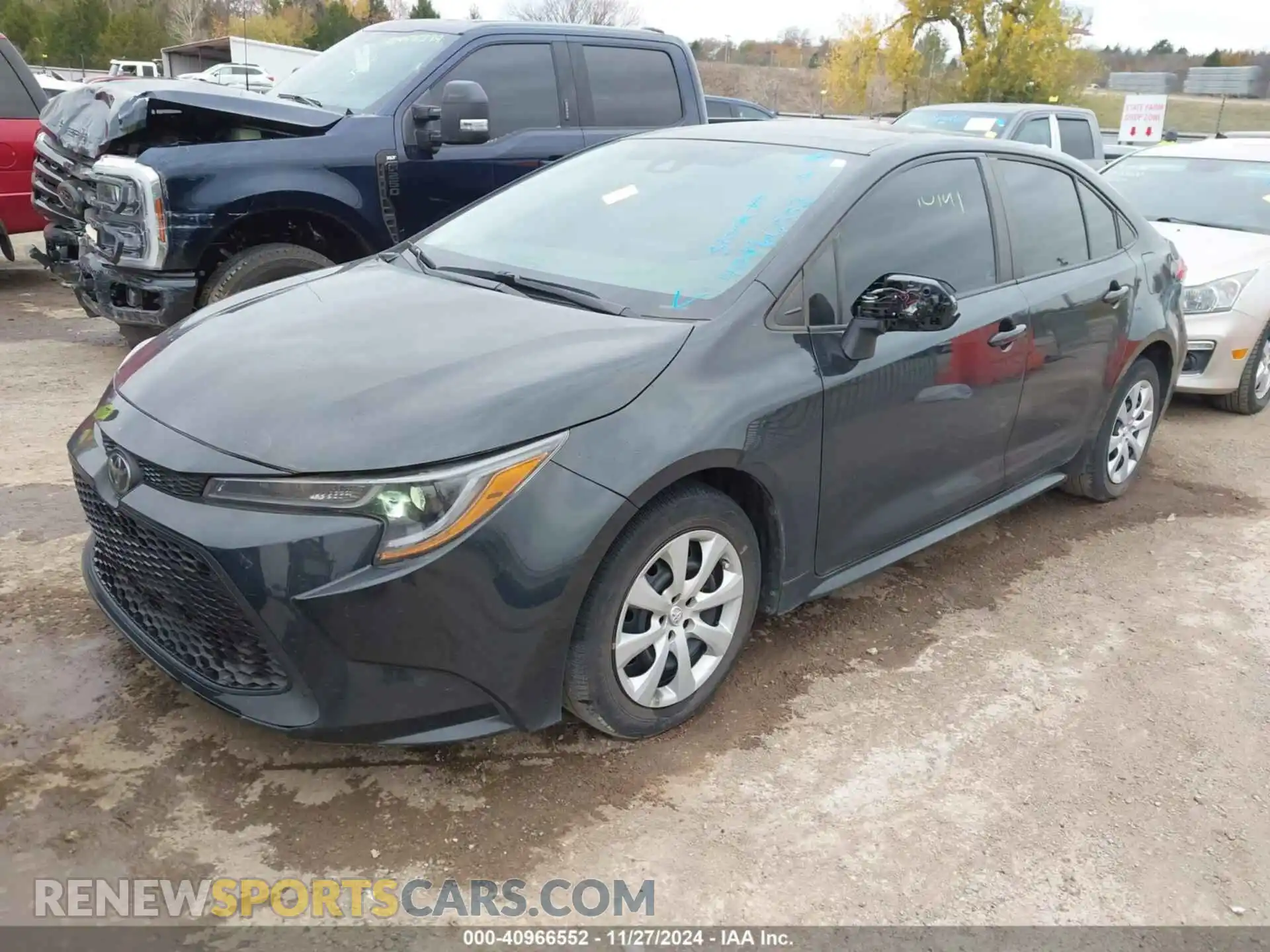 2 Photograph of a damaged car 5YFEPMAE4NP306960 TOYOTA COROLLA 2022