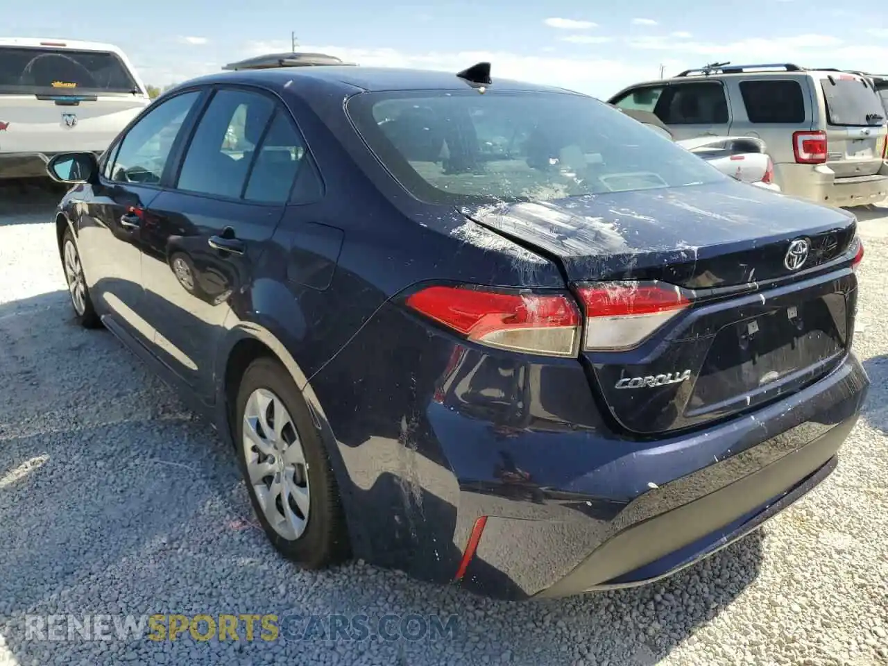 3 Photograph of a damaged car 5YFEPMAE4NP328070 TOYOTA COROLLA 2022