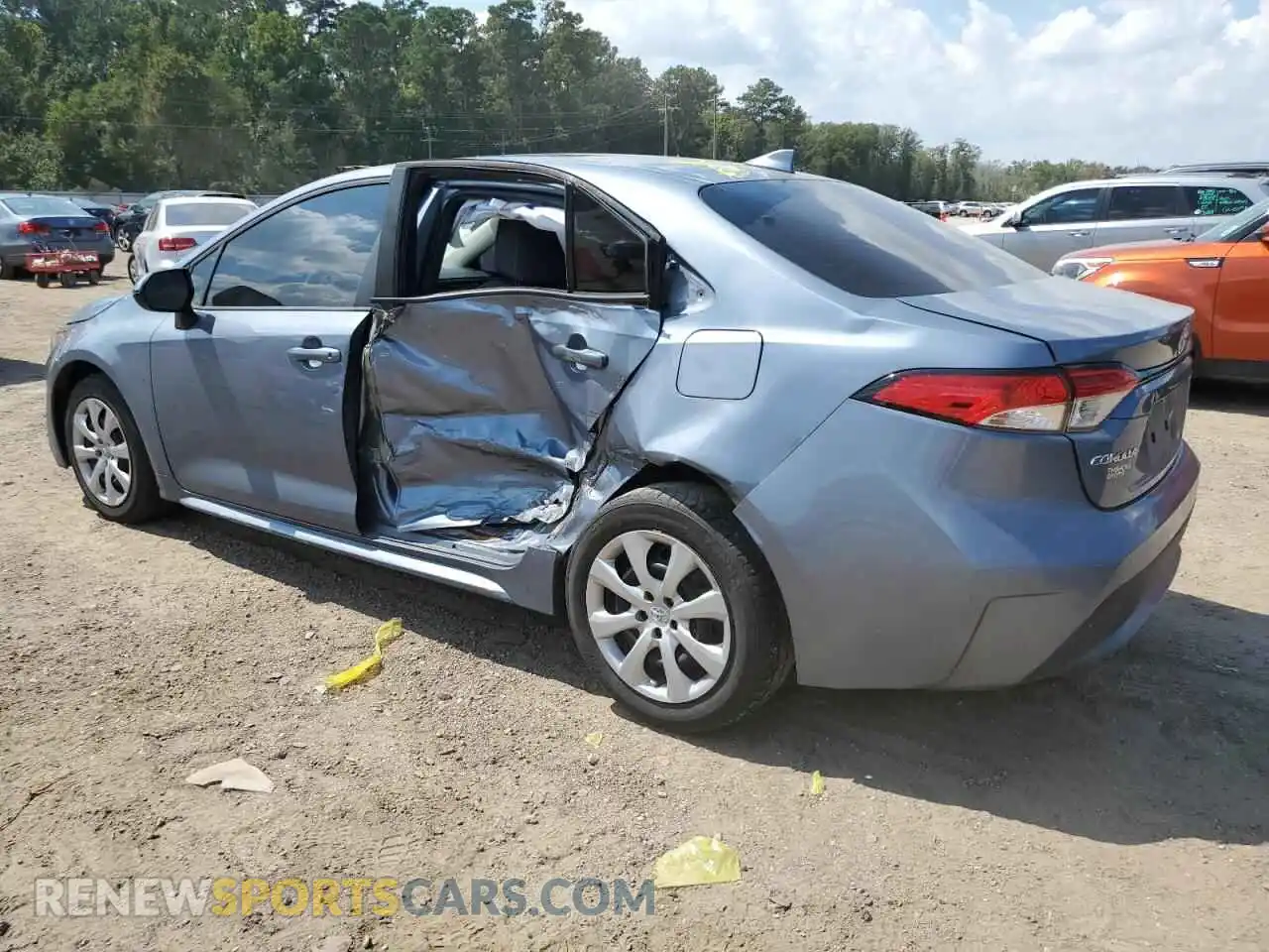 2 fotografías del automóvil dañado 5YFEPMAE4NP334502 TOYOTA COROLLA 2022