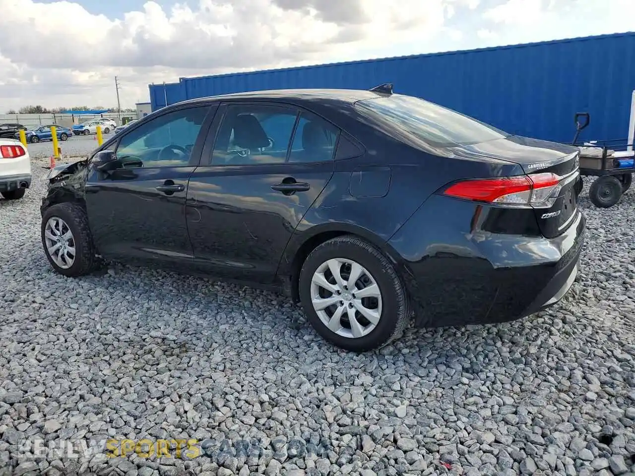 2 Photograph of a damaged car 5YFEPMAE4NP370559 TOYOTA COROLLA 2022