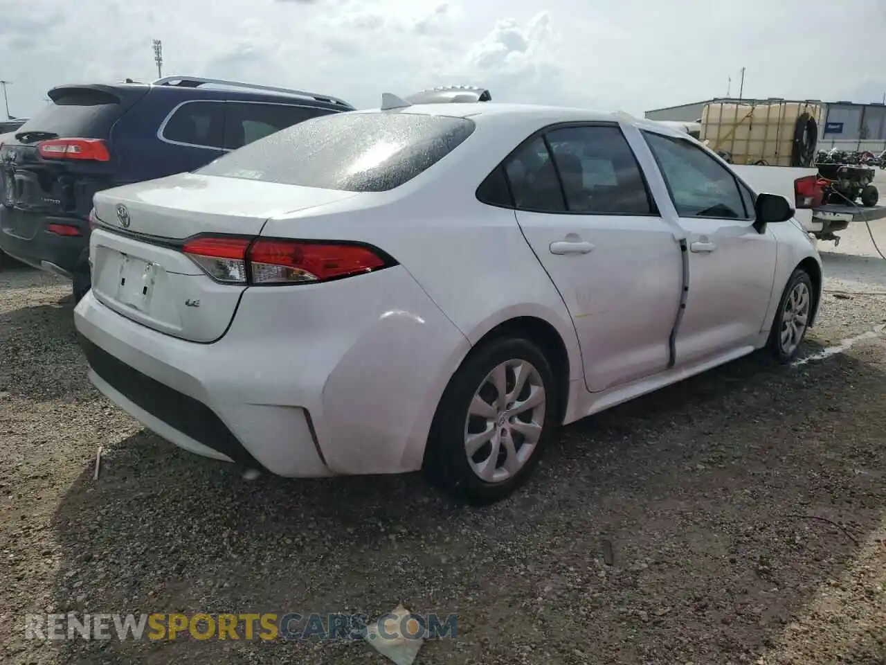 3 Photograph of a damaged car 5YFEPMAE4NP371632 TOYOTA COROLLA 2022