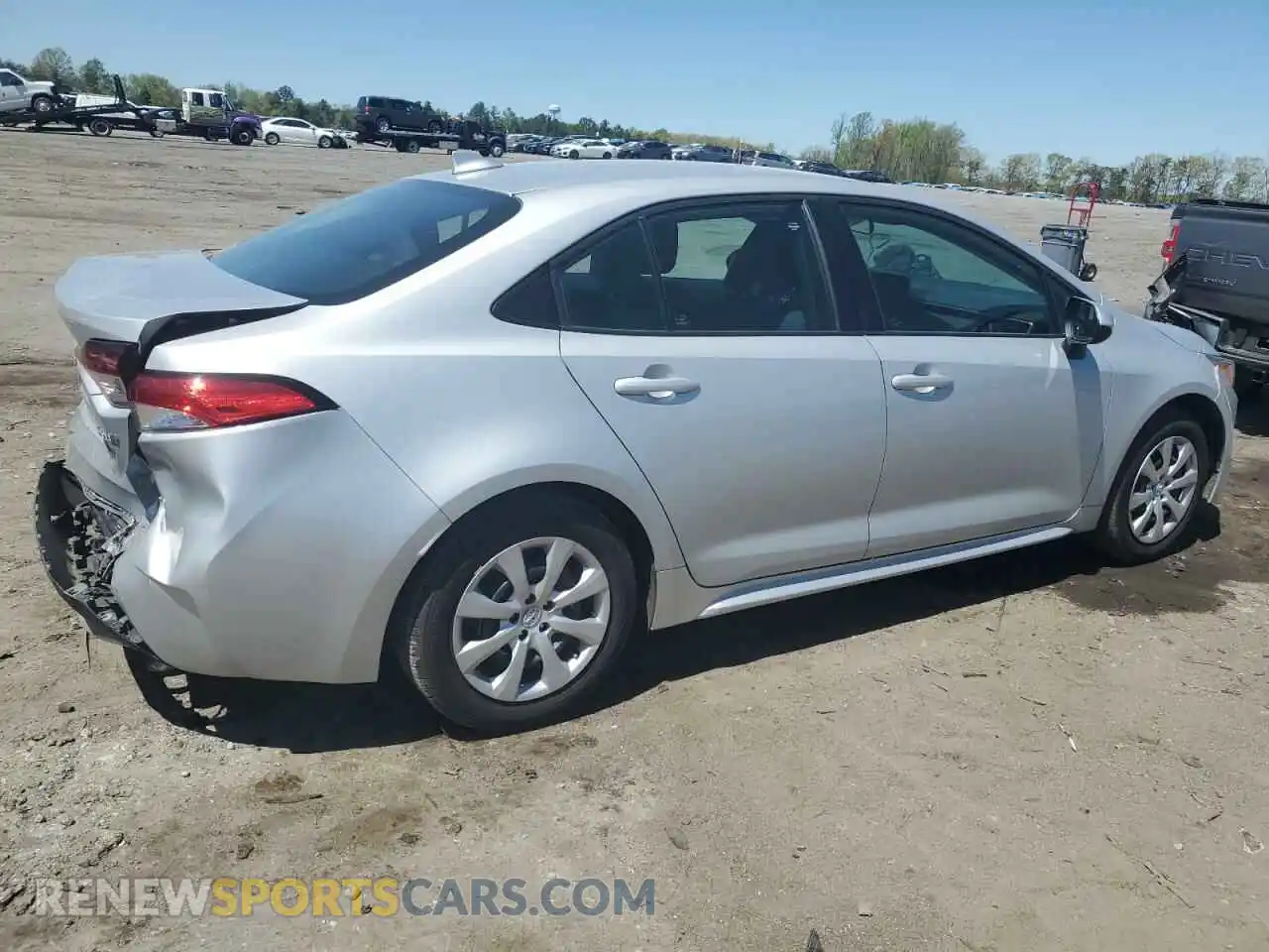 3 Photograph of a damaged car 5YFEPMAE5NP322469 TOYOTA COROLLA 2022