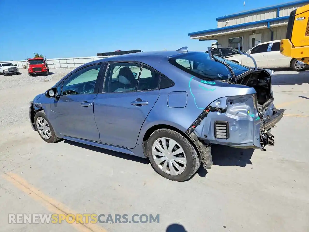 2 Photograph of a damaged car 5YFEPMAE5NP384650 TOYOTA COROLLA 2022