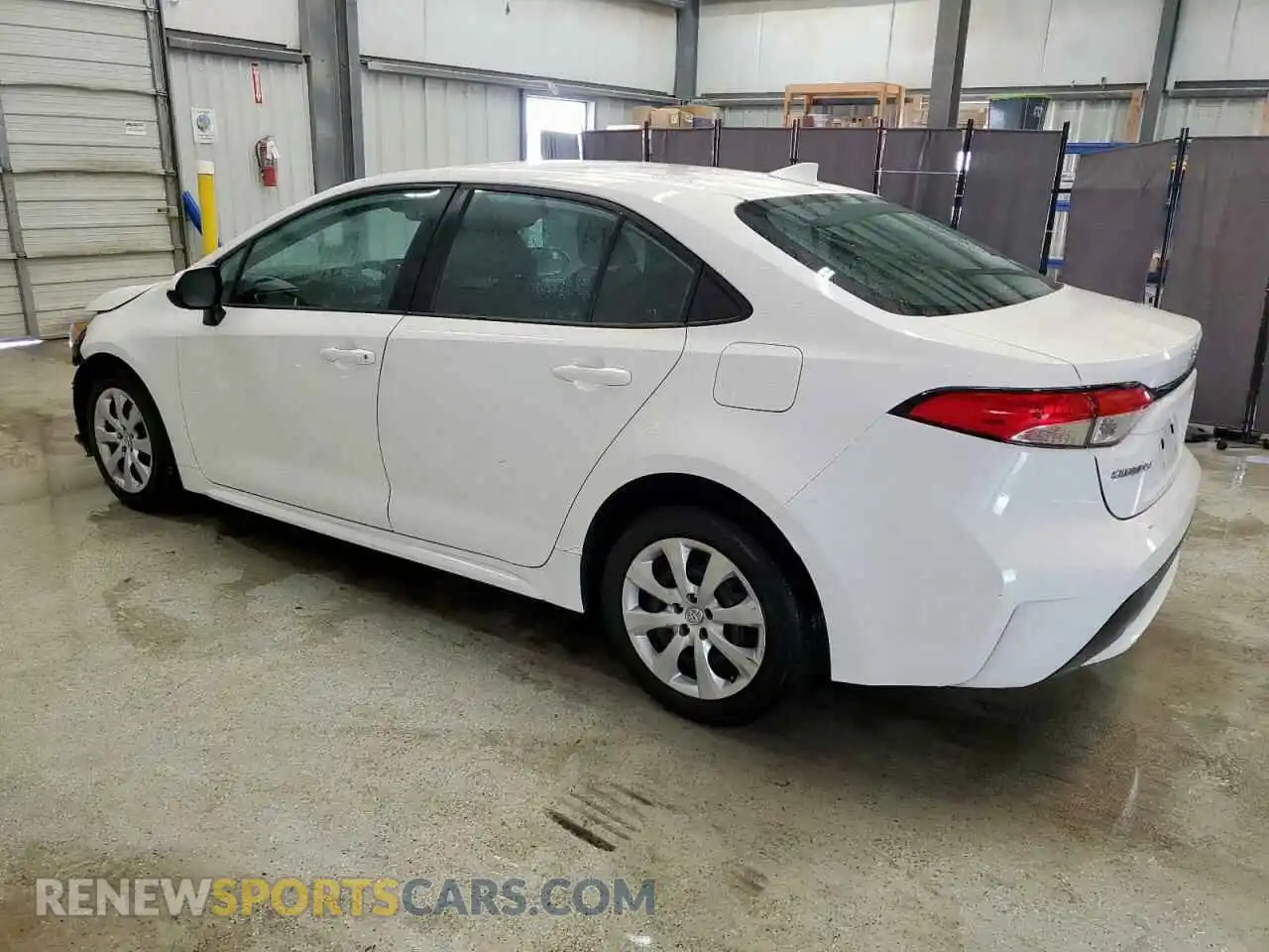 2 Photograph of a damaged car 5YFEPMAE6NP306491 TOYOTA COROLLA 2022