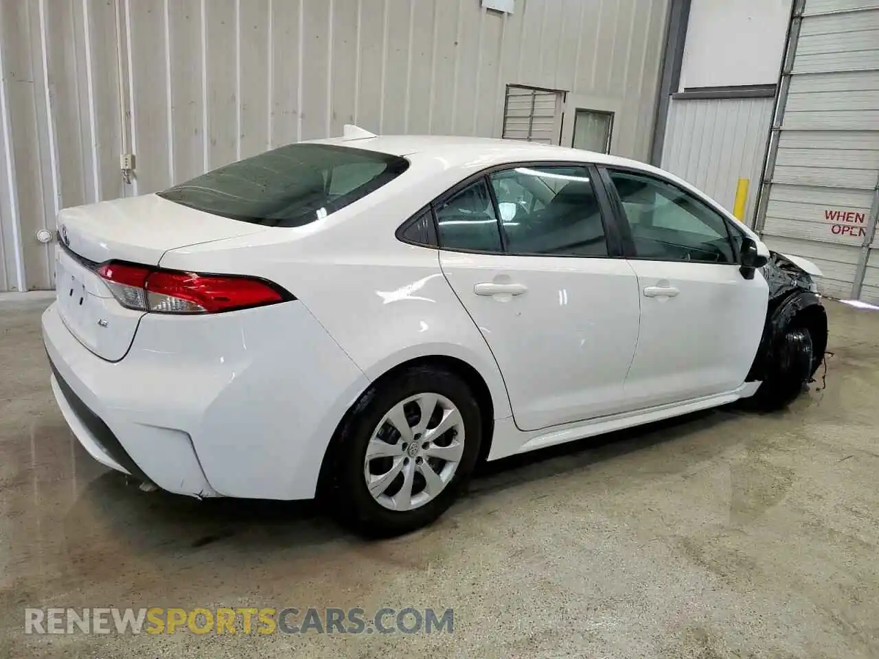 3 Photograph of a damaged car 5YFEPMAE6NP306491 TOYOTA COROLLA 2022